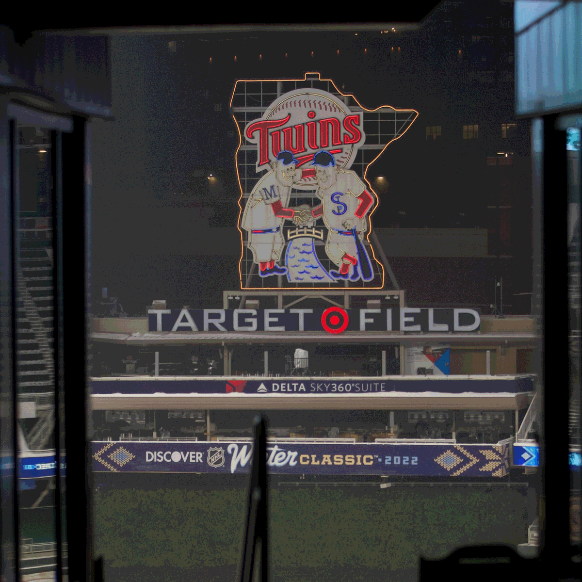 NHL's tweet photo. The stage is set. ❄️

Don't miss the 2022 @Discover NHL #WinterClassic on New Year's Day at 7p ET on @NHL_On_TNT and @Sportsnet! https://t.co/XXDfYCyuwn