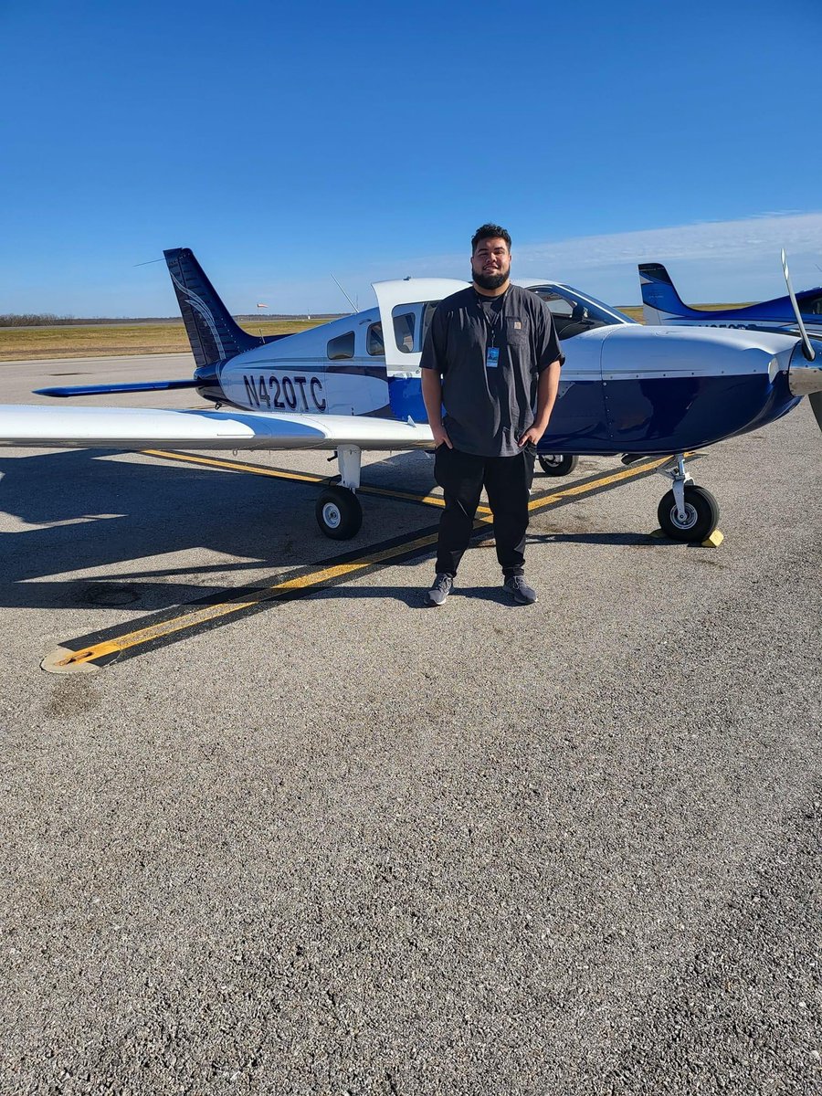JoshSemau's tweet photo. Update: Still flying planes https://t.co/pZA9hbtDDf