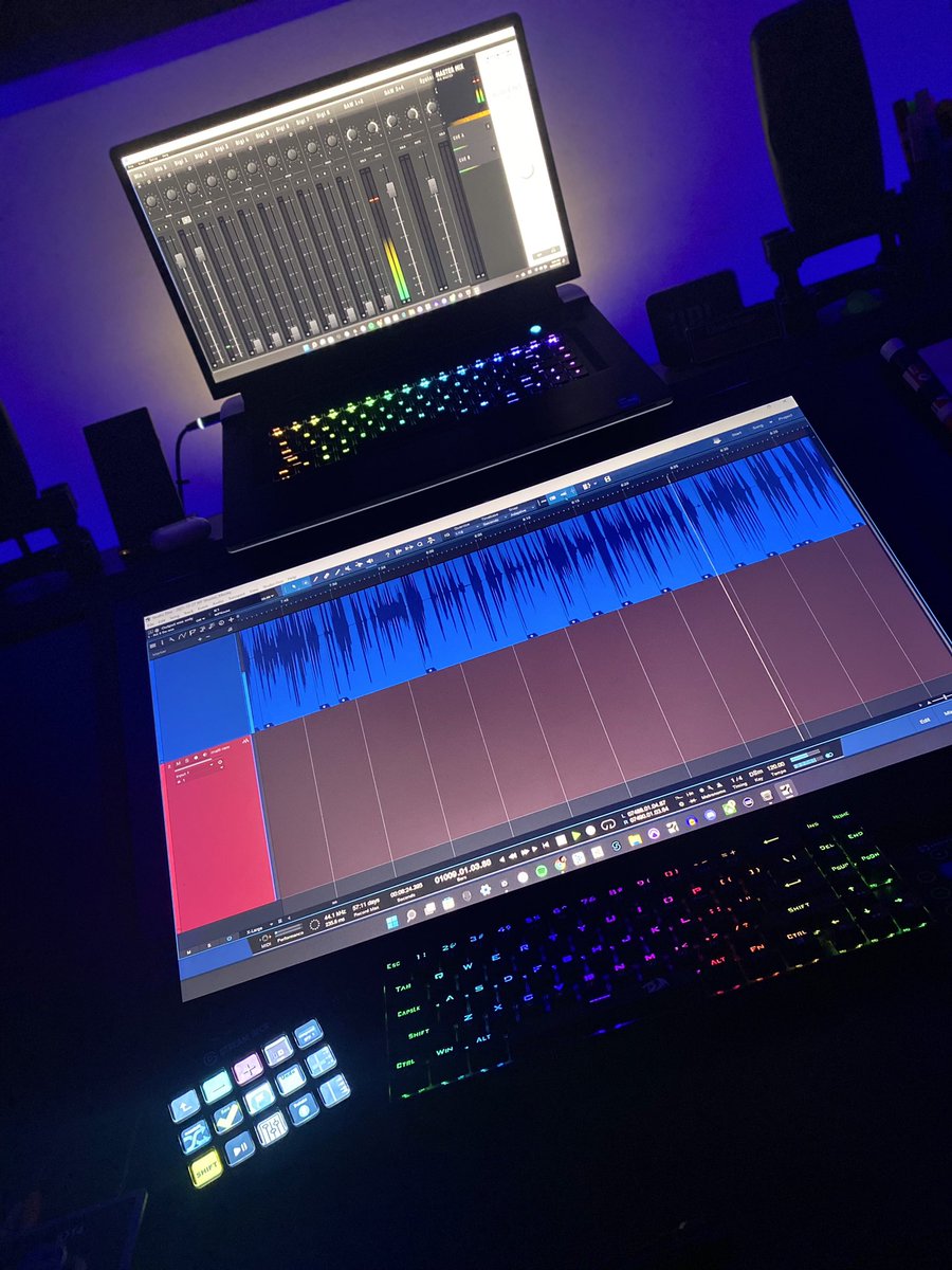 CushAudio's tweet image. Just wrapping up a podcast I have been editing today. The guests are Shuster and Moseley. Pretty great episode! #podcast #audioengineer @PreSonus @SlateDigital @elgato