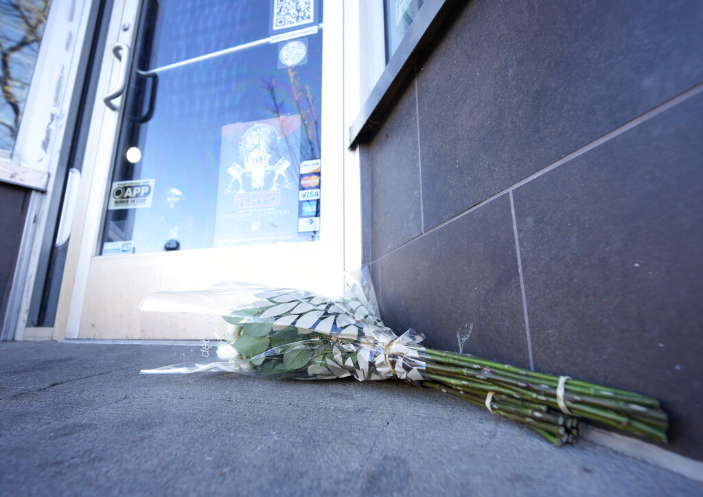 SentinelColo's tweet image. Police: Gunman in Denver, Lakewood who killed 5 targeted some victims

 ow.ly/4Rjv50HkeCg 

#DenverShooting #GunViolence