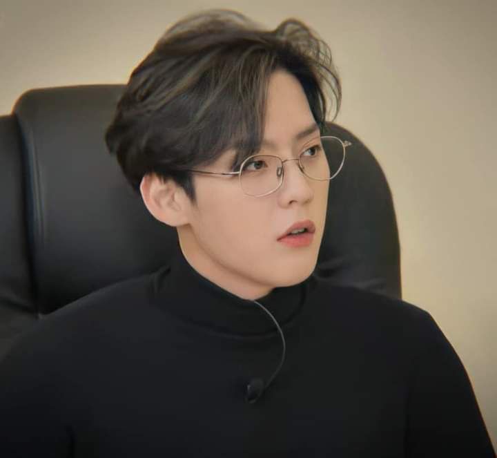 chaodoso's tweet photo. ⠀⠀⠀⠀⠀
⠀⠀⠀⠀⠀
⠀⠀⠀⠀⠀⠀⠀𝘄𐐫ꭎ𝗹d ч𐐫u h𝗼ld ı𝘁⸼ ۫ 
⠀⠀⠀ ⠀⠀ α𝗴αıns𝘁 𝗺ɘ? 𖥻, ── 𖡃
⠀⠀⠀⠀⠀
⠀⠀⠀⠀⠀ https://t.co/nDvIMSUz5m