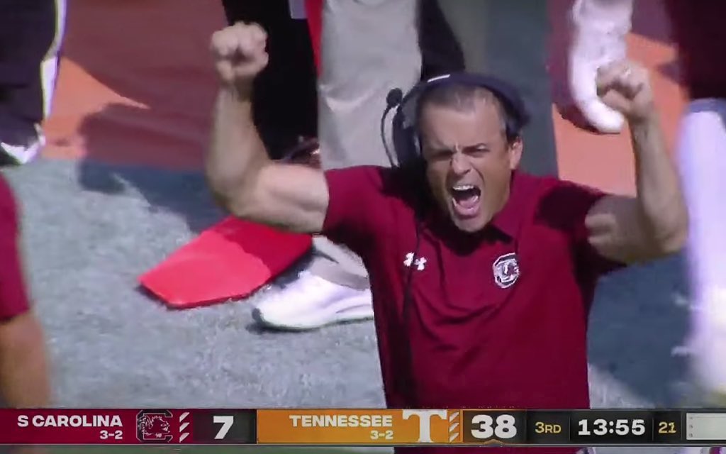 Austin_Vols's tweet photo. If this is elite culture then I don’t want it https://t.co/nSvZUQtpRt