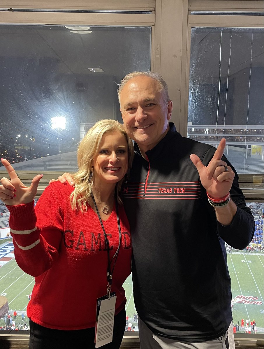 Debbie McGuire 🌵 tweet media