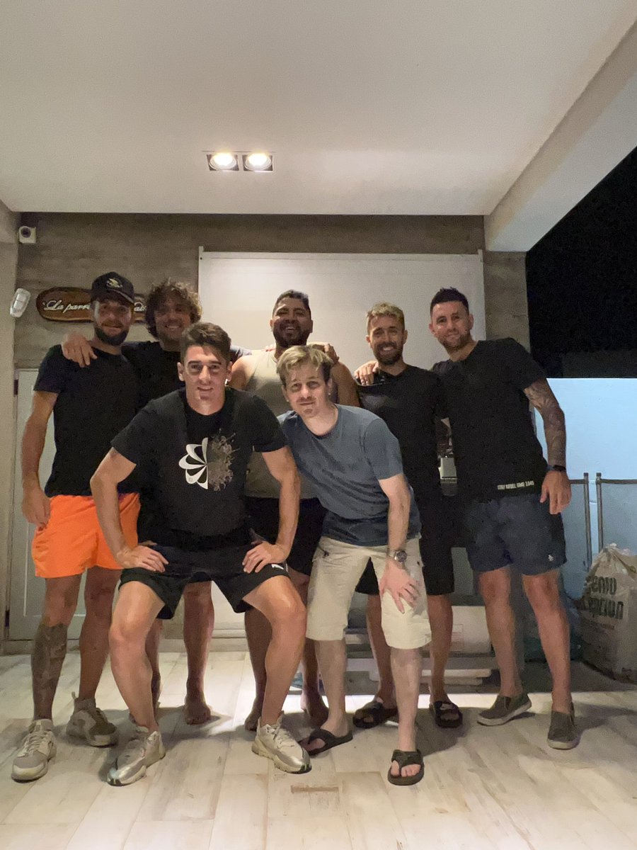 m_fisso5's tweet photo. La 90 siempre! @PabloS_19 @rolidepetris @gerirossanigo @MauroAlbertengo Fabri, Nacho! https://t.co/yEnMD7Y3Ss