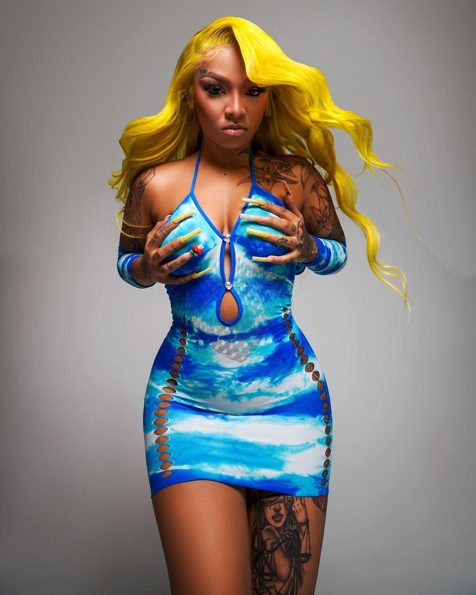 CubanDaSavage's tweet photo. Don’t talk to me lil bitch ! 🍋 https://t.co/AdCBZb8Kb8