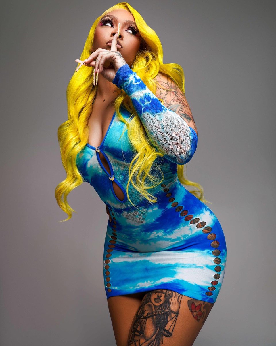 CubanDaSavage's tweet photo. Don’t talk to me lil bitch ! 🍋 https://t.co/AdCBZb8Kb8