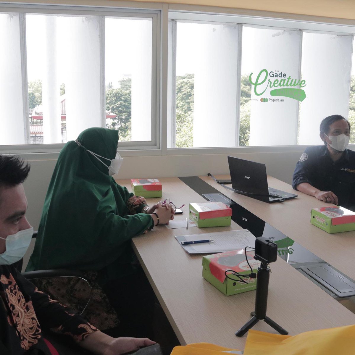 UGMLibrary's tweet photo. Halo Sobat Perpustakaan UGM!
Rabu, 29 Desember 2021 Perpustakaan UGM menerima kunjungan dari Kementerian Kesehatan Riau yang diterima oleh Kepala Perpustakaan, Kepala Bidang Database dan Jaringan.
#UGMLibrary #perpustakaanugm #ugmlibrarycentre #perpustakaan https://t.co/ktOyWNhSLI