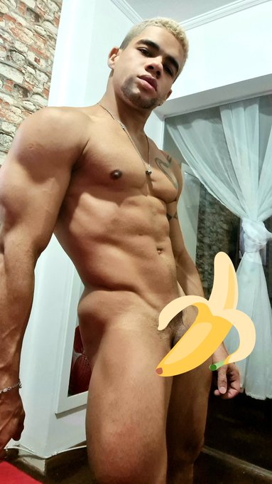 Banana taste.  https://t.co/lPLeOepiXN https://t.co/wB9VivAPzJ<a href="/tag/andrewchristian"class="tags"><span>#andrewchristian</span></a>