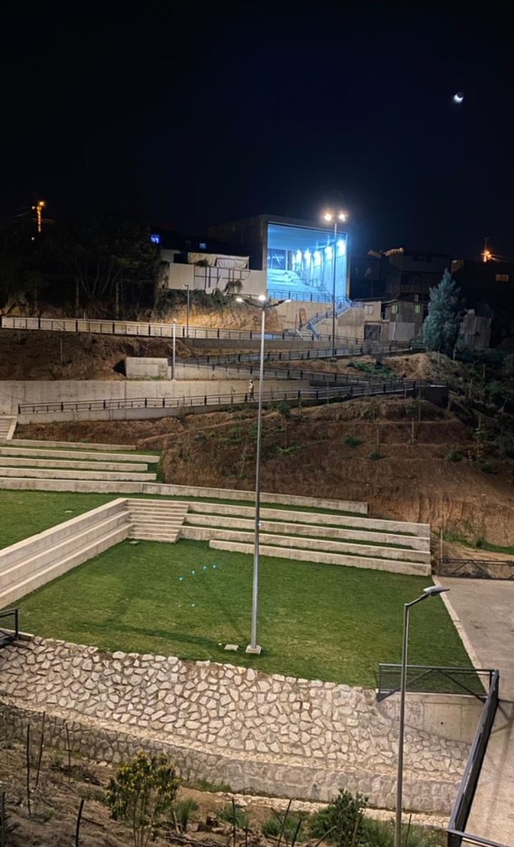 czl_arq's tweet photo. #Valparaíso #parquemerced #barrios hoy fue un gran día, se inauguró el parque merced, en cerro merced, un largo trabajo lleno de obstáculos y dificultades que pudimos sacar adelante. Agradezco a mi equipo; Oficina de recuperación de Barrios, serviu, seremi y constructora GM https://t.co/5YH9OTZyYU