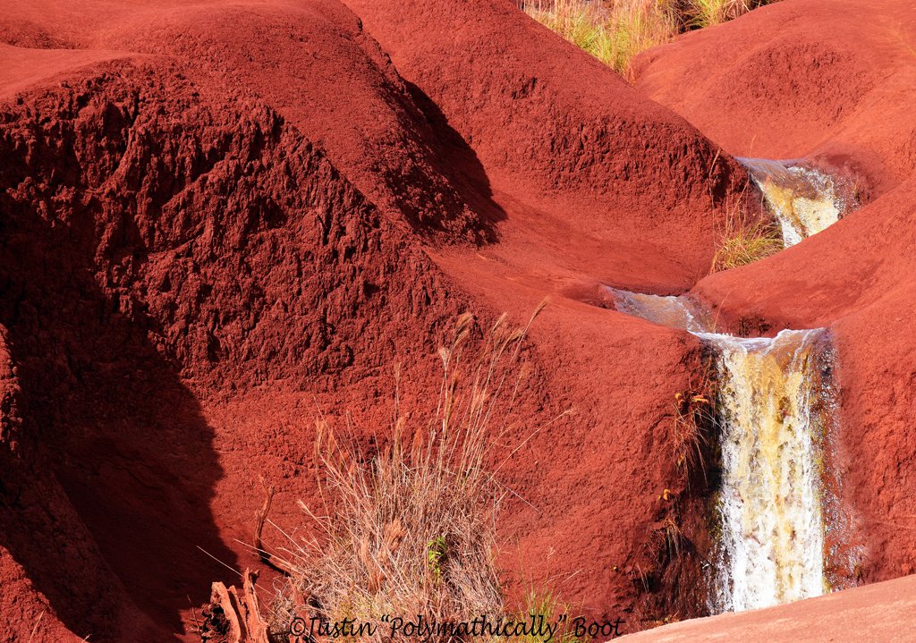 Polymathically's tweet photo. @Giselleinmotion @live4sights @Touchse @CharlesMcCool @perthtravelers @LiveaMemory @ibeantravelling @ExpressionsSA @GreyToken @ararewoman @HarryWatson63 @SeasonedTrav @travel4thestars @KimmConn Yup! I really lucked out, too. I took this during a sunset cruise, and it was pretty cloudy. But at the last minute, the sun got through and highlighted everything. Here are some more of Kauai's colors: #Top4Multicoloured https://t.co/NGlOU5m9T8