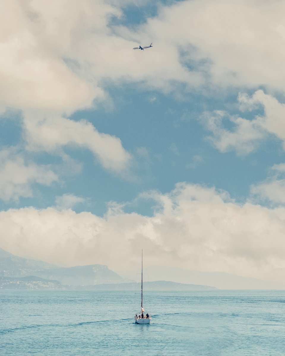 TSkoff's tweet photo. @yungus Love to see the support for NFT photographers!

You can check out my collection "A Blue World" here: https://t.co/noRWMsjGXv

10% of each primary sale is donated to #TeamSeas to support the conservation of our oceans. 

Floor price is low. Thank you for checking out my work. https://t.co/PA8I0ZLIf0