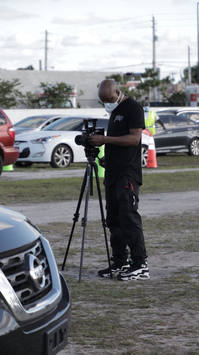 DJ H² The Vibe Setter tweet media