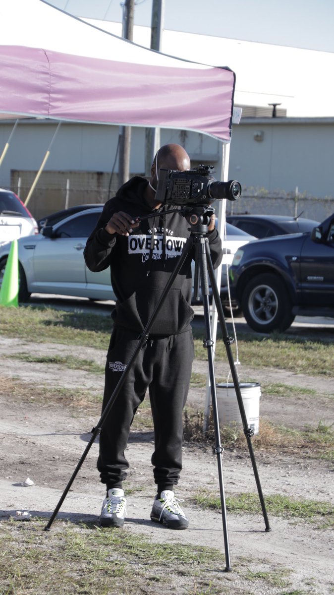 DJ H² The Vibe Setter tweet media