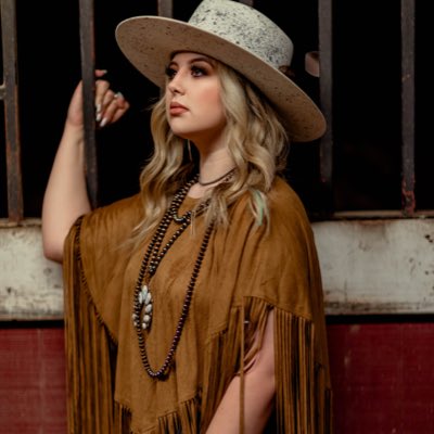 madisonjadee_'s tweet photo. #NewProfilePic https://t.co/x6nI1SjfHJ
