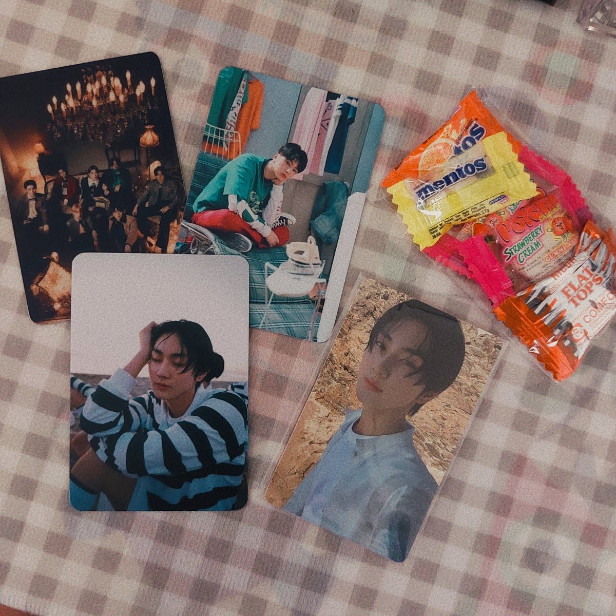 kkukkungaus's tweet photo. #nnproof

My first ever enha poca >< suoer thankie sa smooth transaction @sunwon01 🥺😘💖 gusto ko lang po talaga ng kahit isang poca ni jungoneeee~ para manahimik na ko >< ksksks gusto ko po uli magpabudol kaso bawal~ hahaha tysm 😘💖 https://t.co/cnxqwcXGct