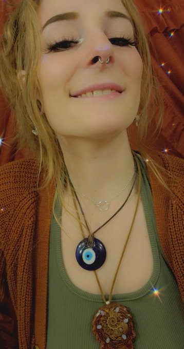 There's something so nice about watching a creampie drip out of your own wet pussy into a cute girls