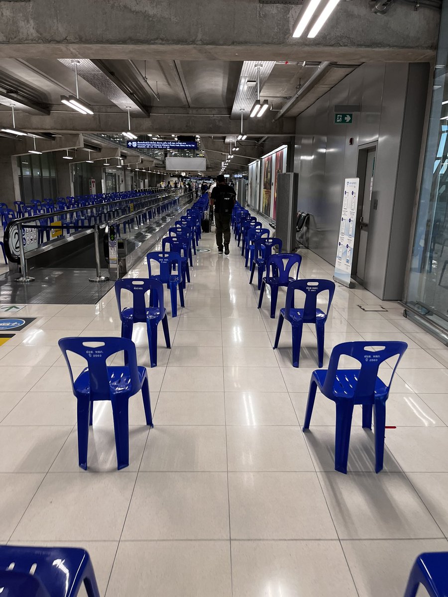 kridesco's tweet image. Getting to Thailand is undeniably longer and harder with loungy PCR test centres built on hotel rooftops but here’s what definitely didn’t change: Thais still think I’m local and understand Thai 😁