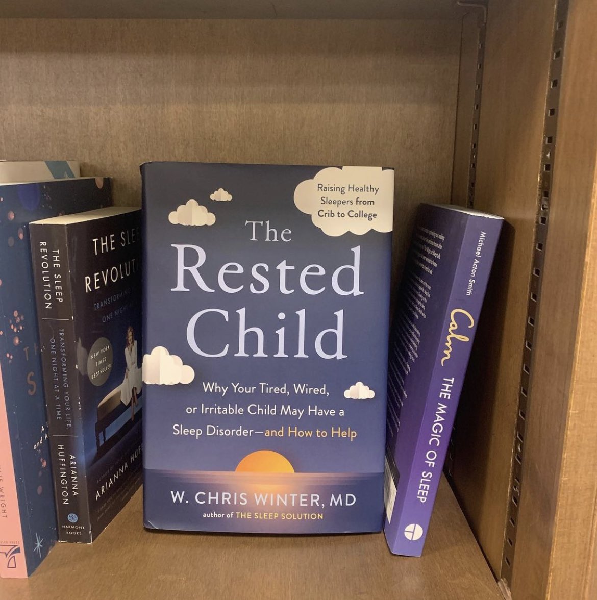 drchriswinter's tweet photo. Spotted at the @strandbookstore (my fave) next to my buddy @ariannahuff. #TheRestedChild #BuyRealBooks https://t.co/yvFcaAoDiA