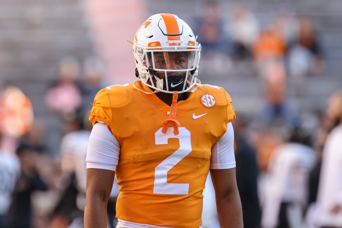 14Louiegames's tweet photo. after a talk with tennessee they have blessed me with my 20th OFFER https://t.co/nDbPb2UfSi