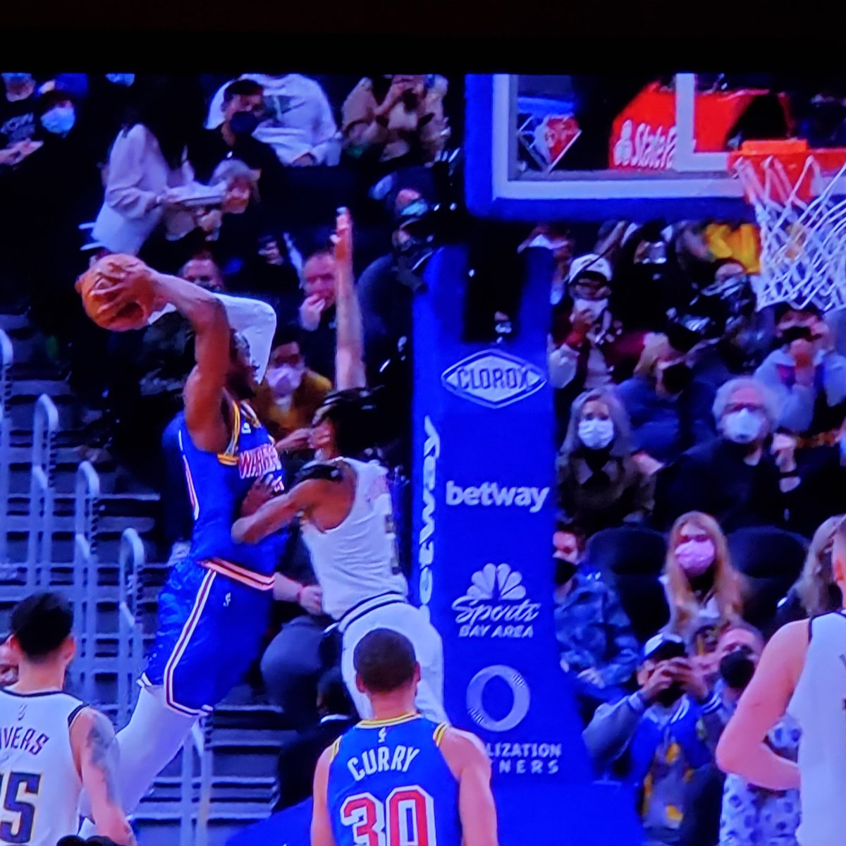 ronbailey19's tweet image. hey @WeR1Basketball yall  helped raise a warrior.  Look @ your boy Bones defending the rim covering for a teammate, against Kumminga with a head of steam.  

Great @nba foul vs somebody 40 to 50 lbs heavier &amp;amp; 4 to 5 inches on him!

#respect