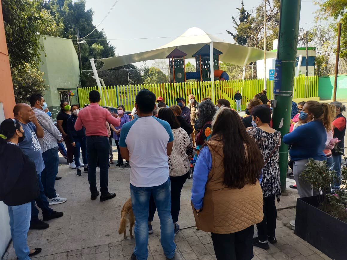 Para el <a href="/GobCDMX/">Gobierno de la Ciudad de México</a> de la Dra <a href="/Claudiashein/">Claudia Sheinbaum Pardo</a> la seguridad y salud de los habitantes de <a href="/AlcaldiaMHmx/">Alcaldía Miguel Hidalgo</a> es una prioridad, por eso hoy tras reunirnos con <a href="/GasBienestar_MX/">Gas Bienestar</a> acudí personalmente a #Huichapan para informar sobre las medidas que se llevan a cabo para garantizar su integridad.