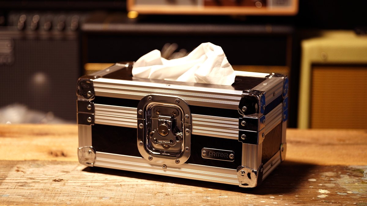 マイニュー ARMORのティッシュボックス 強すぎる、色んな意味で