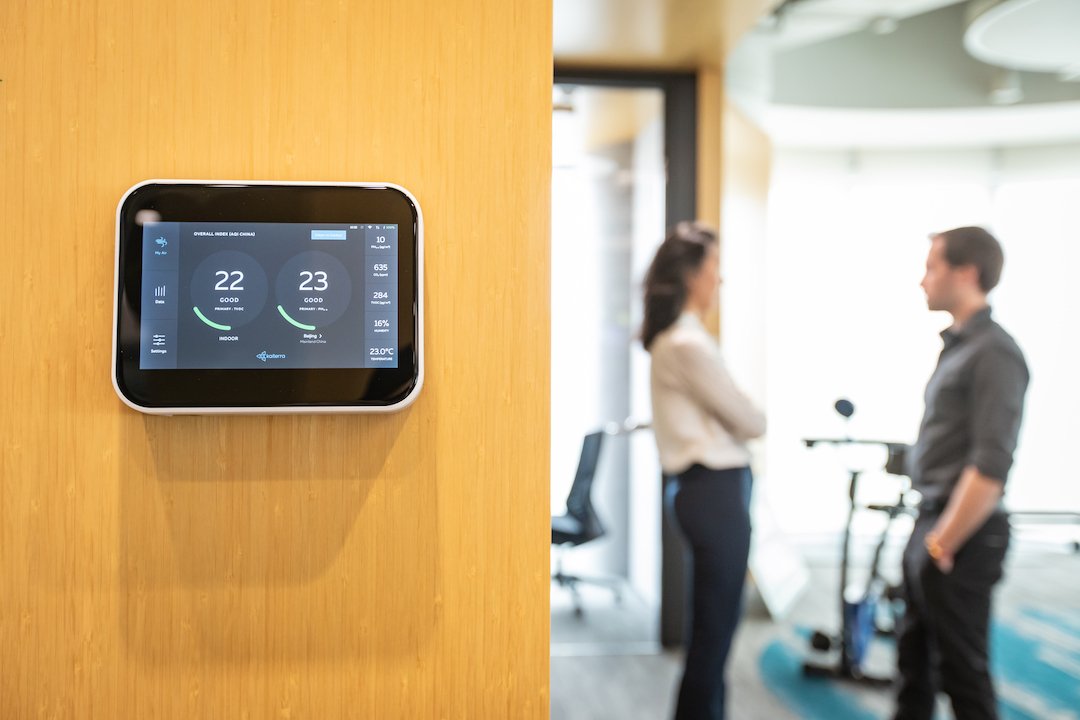 airvisor's tweet photo. Krijg een professionele #luchtkwaliteit #monitor #GRATIS
We meten 24/7: #CO2 , #fijnstof, voc's, temperatuur en relatieve vochtigheid. meer info: https://t.co/LoJWOBwsic https://t.co/rDuCoDK82c