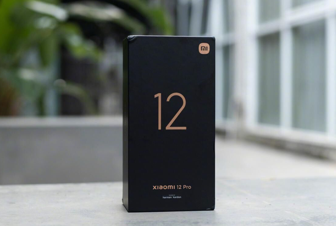 gizmochina's tweet photo. Xiaomi 12 Pro is available on Giztop: https://t.co/gVSUiVrnNj https://t.co/o4fVdNQRdu