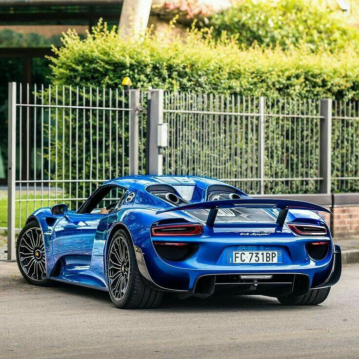 michele69028102's tweet photo. #porsche 918 https://t.co/pT0GebAVp7