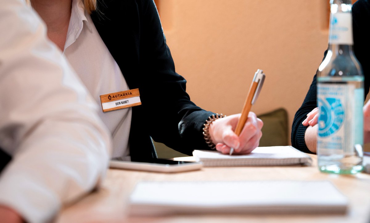 #newyear #newjob Hast du Lust auf einen Job mit Sinn? Eine Liste mit allen unseren Stellen gibt es auf autarkia.info - Über Uns - Karriere Bei Autarkia.
#weareateam #initiative #optimistic #nachhaltigkeit #jobanzeige #jobsearch #gronau