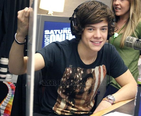 Styles_Tatoos's tweet photo. No tattoos!!!

#AdoreYou #HarryStyles https://t.co/8eLoQB9Zxs