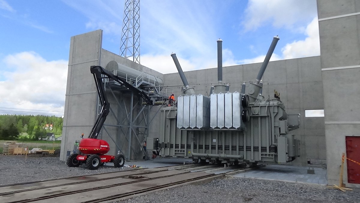 GlobecoreCom's tweet image. #globecore_fact

Oil-impregnated paper insulation of power transformers contains 0.8-4.7% moisture; the lower limit applies to new transformers, the upper limit to those in service.

#transformer #electrical #electricity #electricalengineering #powerdistribution #powergeneration