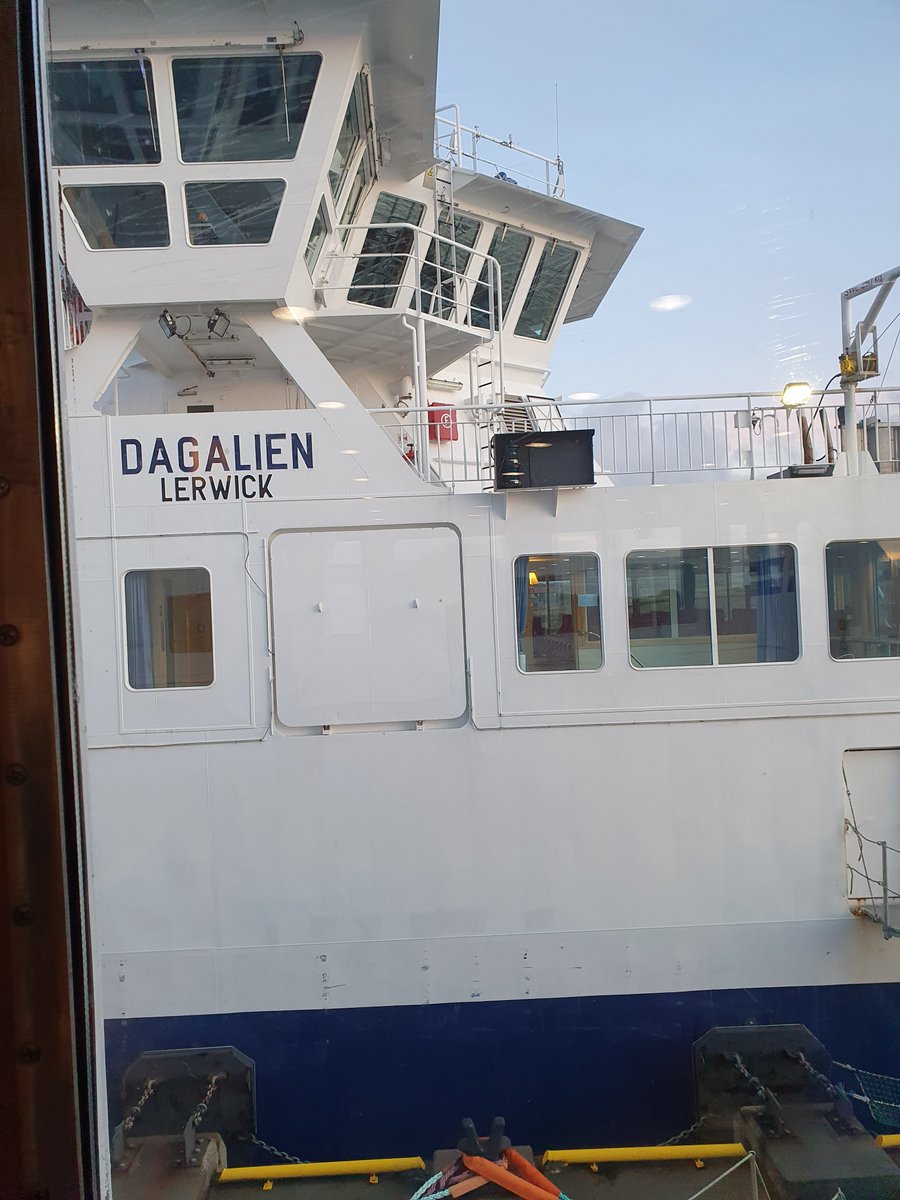 Een o da identical twin #sicferries on da Yell route, da idder een bein da Daggri, which I'm currently sittin in da passenger saloon o.