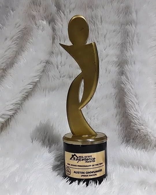 MrEmpowermentNG's tweet photo. Some awards from my archive.

Thank you all for the recognition.

#MrEmpowermentNG #EmpoweringNations #SuccessCoach #RadioHost https://t.co/7OaARtTVNf