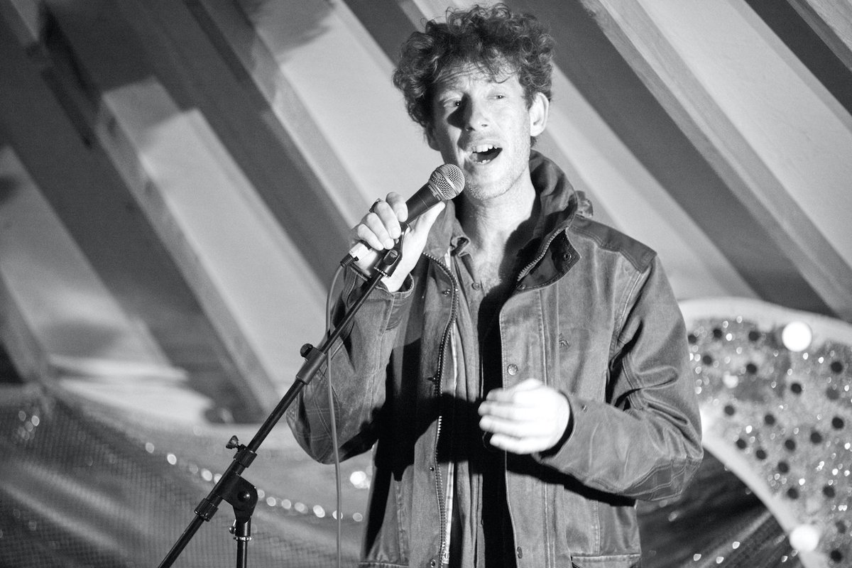 WalkChalkSussex's tweet photo. We were really thrilled to have Mercury Music Prize nominee, @samleesong , bring his evocative traditional songs to #Tidemills. Did you catch one of his performances in the #Festival Yurt?
Photo: @ACFPhoto
#tidemillsproject #newhaven #seaford #denton #bishopstone https://t.co/mrkvfCDwfM