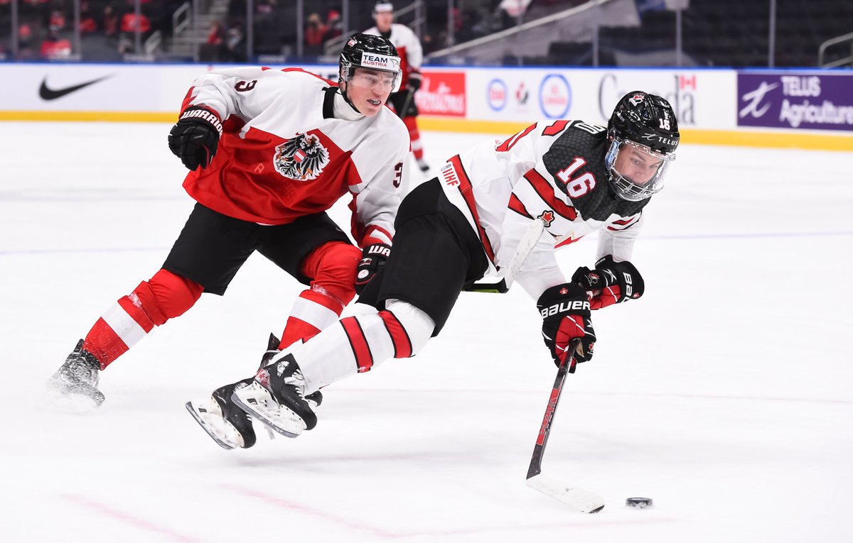 Tonight was not an easy night and we fought long and hard. Great win for the boys and we will continue to get better🇨🇦🇨🇦 #connorbedard #TeamCanada