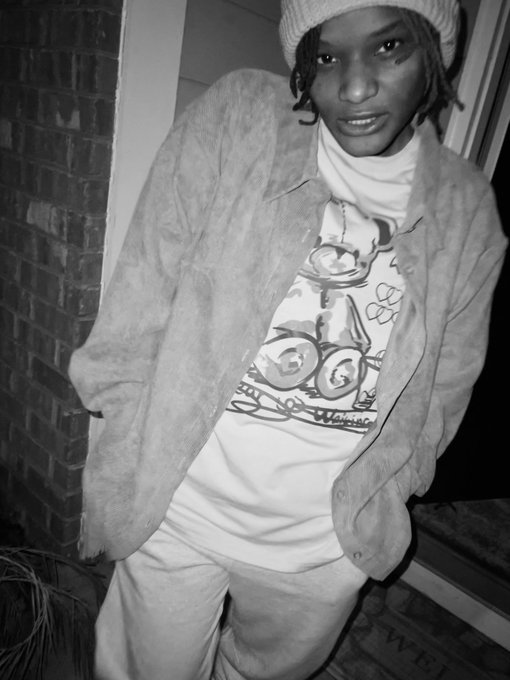 Honestly, honestly I&rsquo;m trying to stay focused. https://t.co/k5Eq16OaUO<a href="/tag/newprofilepic"class="tags"><span>#newprofilepic</span></a>