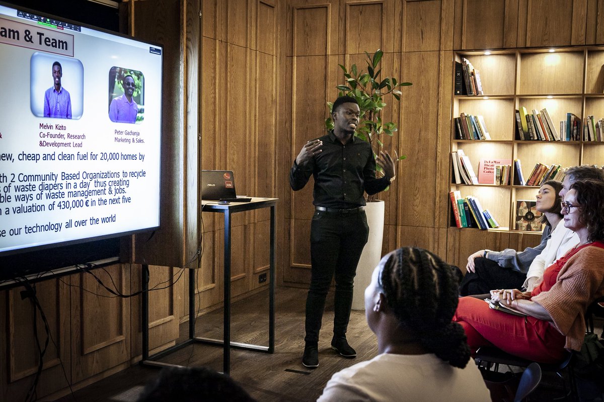 Viewing #climatechange and #sustainability as a design problem gives us optimism for the future.

Our @whatdesigncando experience shed light on how real innovation in design can be harnessed to create a more sustainable planet.