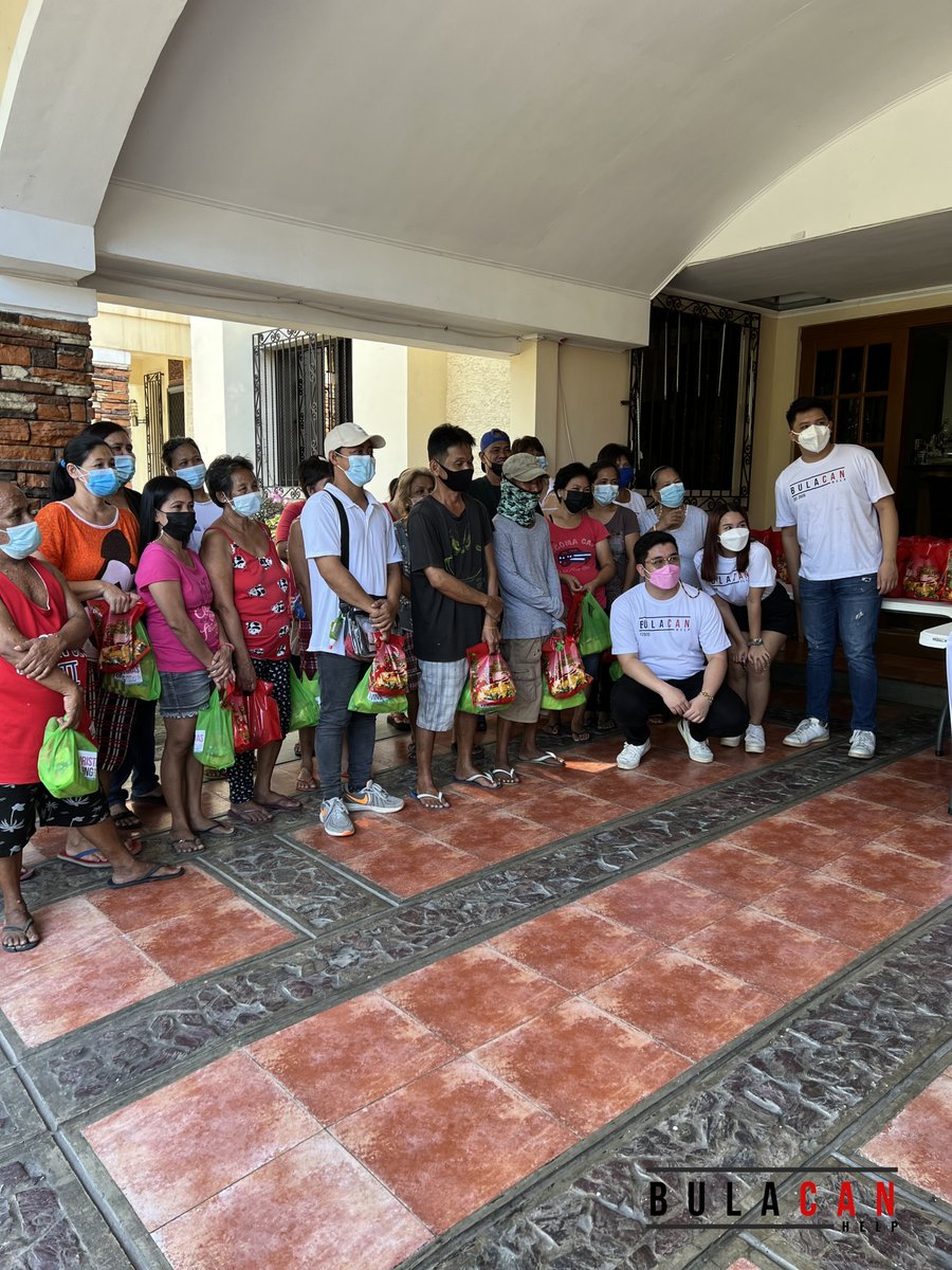 BulaCANHelp's tweet photo. DECEMBER 24, 2021 - Sa panahon ng pagmamahalan at pagbibigayan, muling nakapaghatid ng saya at pag-asa ang BulaCAN Help sa mga kapwa Bulakenyo ngayong taon.
Sa pamamagitan ng inyong mga donasyon, nakapag bahagi ng 100 noche buena package ang aming organisasyon.
#BulaCANhelp https://t.co/w5YupHL3wj