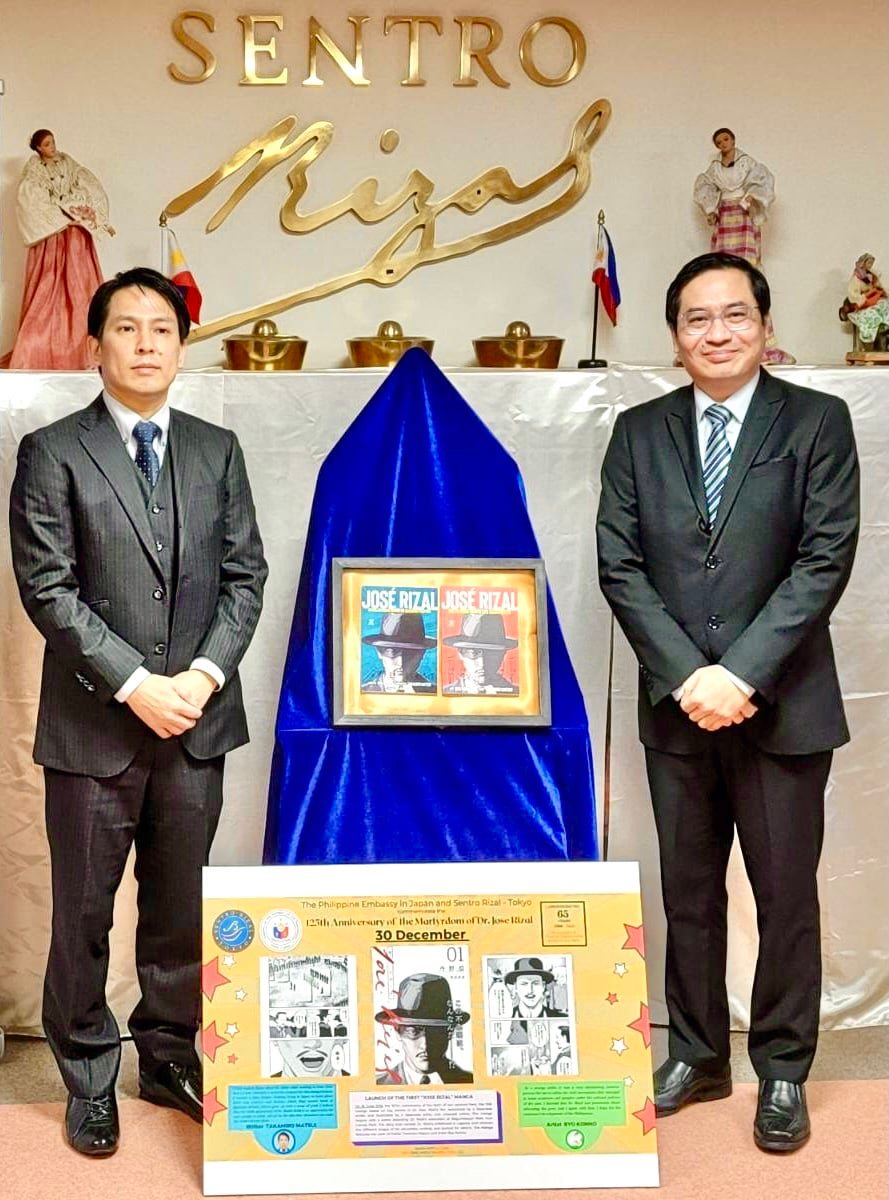 inquirerdotnet's tweet photo. LOOK: The Philippine Embassy in Japan unveiled the signed copies of the Jose Rizal Manga, which entails the key events in the national hero’s life. | 📷PH Embassy-Tokyo https://t.co/bJfPbyfwgq