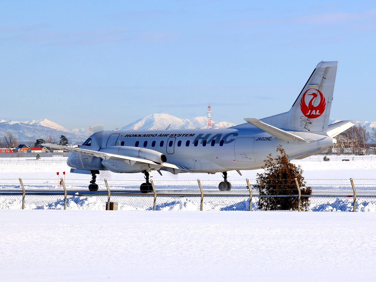raven_spk02's tweet photo. つどーむ撮りHAC;SAAB340B-WT 出発
@ 2021/12/29(Wed)🤗
・JA02HC on HAC4250/4251(OKD⇒HKD⇒KOJ);
Last Departure from OKD/RWY14, 09:43 JST
#ありがとうSAAB #お疲れ様02HC
#SAAB340B #JA02HC #北海道エアシステム #HAC
#丘珠空港 #つどーむ https://t.co/ltA5wc3WS1
