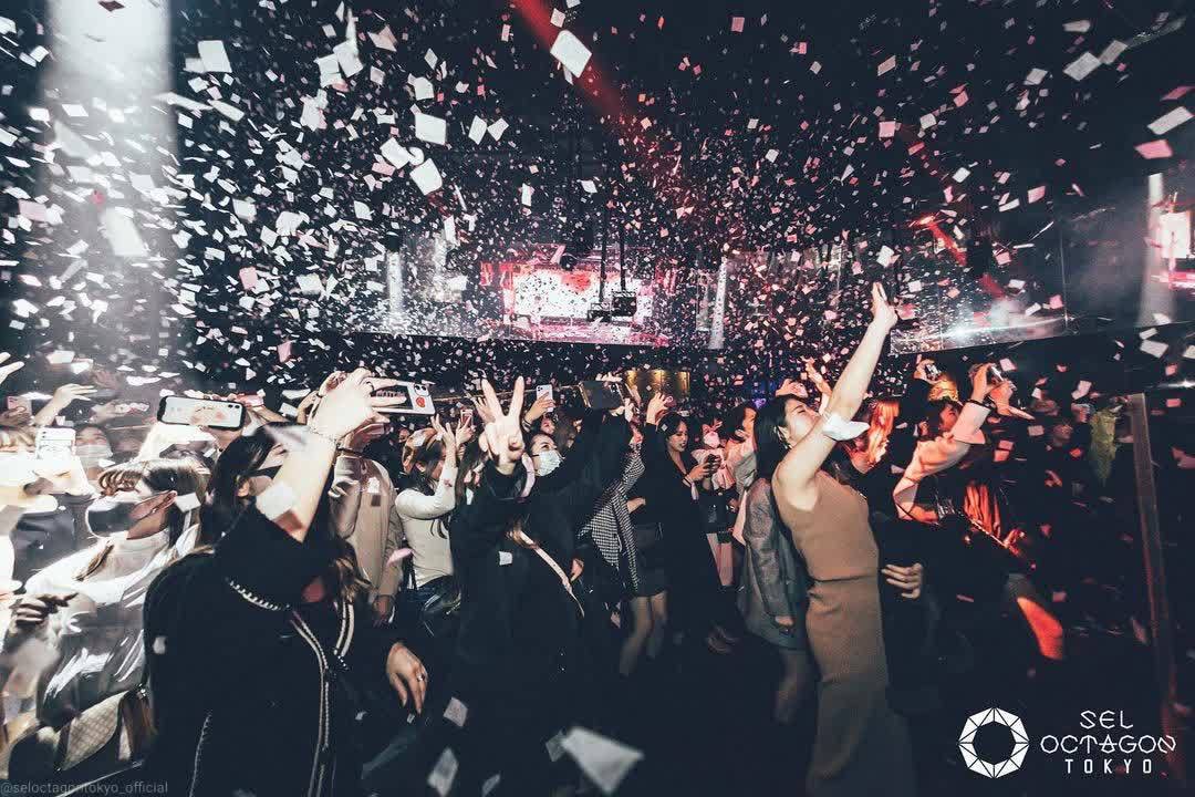 きょう、オクタゴンで、まわす
メインフロア🔥🔥🔥