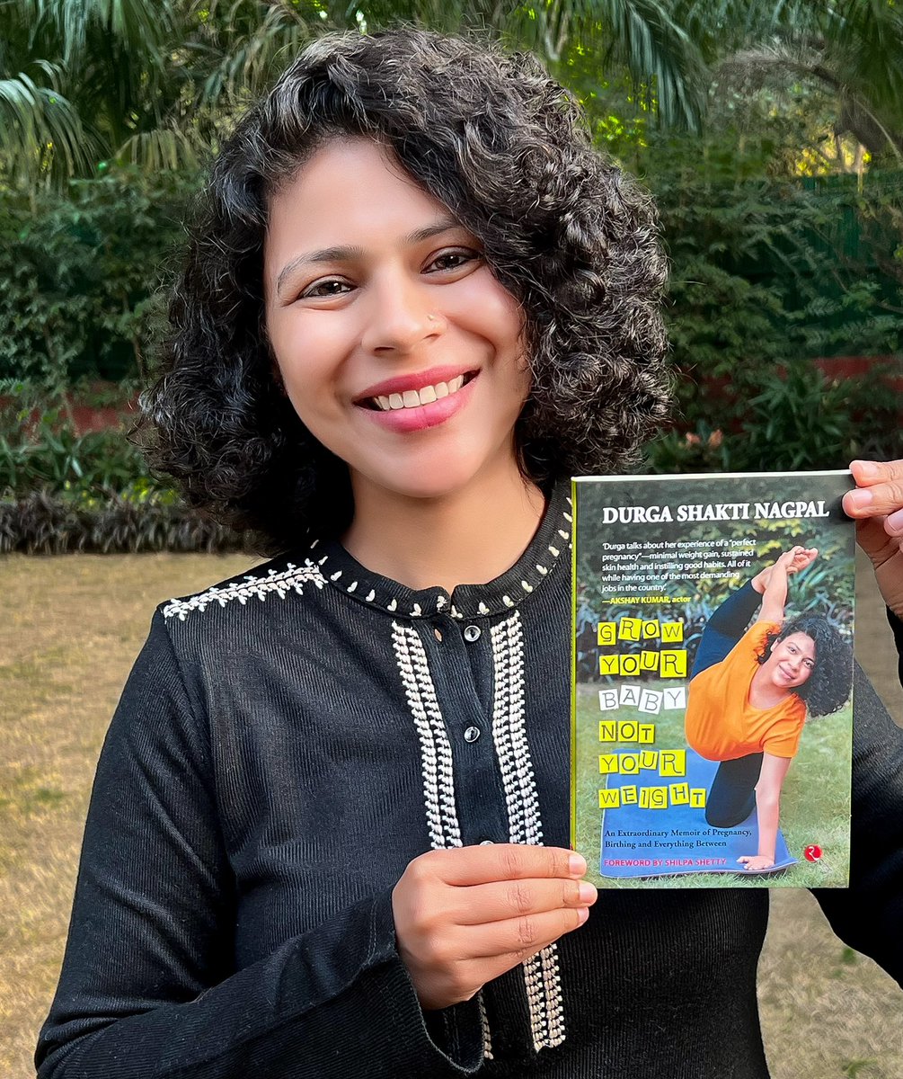DurgaShaktiIAS's tweet photo. As the year 2021 ends, I humbly step into the beautiful world of authors with my first book “GROW YOUR BABY NOT YOUR WEIGHT”. A collection of insights from my journey of motherhood and a detailed blueprint for a perfect pregnancy! #fitmom
Preorder here- https://t.co/nDsEwLo7qC https://t.co/3FtA0OXKpn