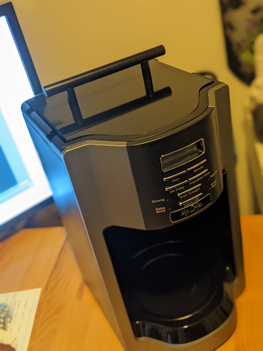 My mom asked me to make a lid for her coffee maker. I think it turned out pretty good, but since she didn't leave me with the pot I can't do a test run.  

Hope the acrylic holds up 🤞