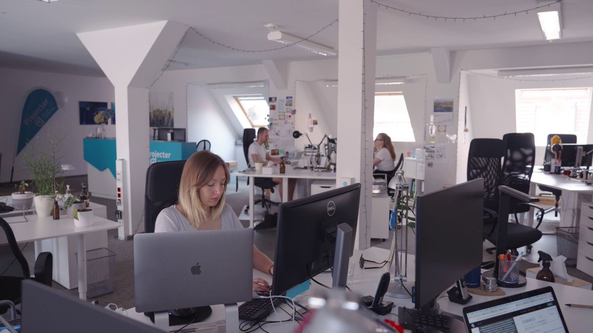 LeipzigTourist's tweet photo. "Hier ist Zukunft" lautet das Motto des Imagefilms des Career Service der @UniLeipzig.🎥💼 Unbedingt reinschauen.😃👉 https://t.co/GLmaTBtGmt
Mit dabei: @cLEcta @pamyra_de @SpinLabLeipzig @projecter @nextbike @socialimpactlab @thenucompany 

© Career Service Universität Leipzig https://t.co/IYT5kIrmFm