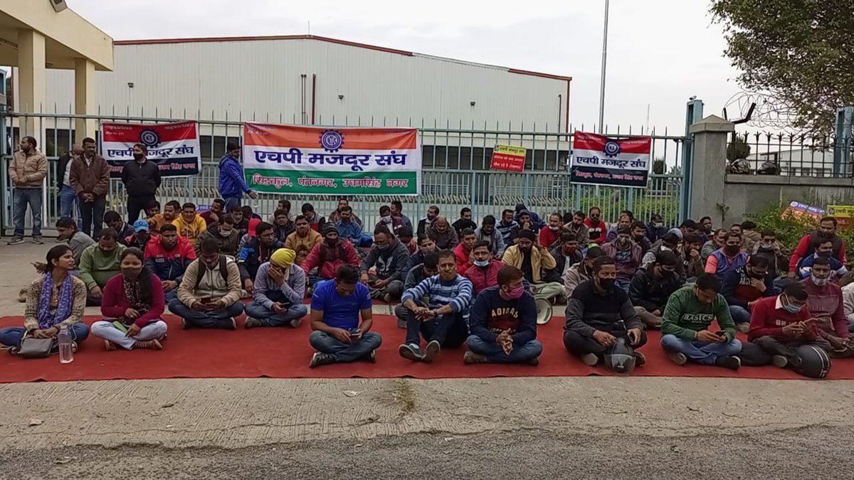Partap94326433's tweet photo. @HPEmployees @pushkardhami @PMOIndia @HP @AnupamConnects @yuvahallabol @YuvaHallaBolUK @SujataIndia1st @pankajchhetri_ @harishrawatcmuk @RajatYadav_ @raghav4india @prashant_kamal1 @_utsavyadav #पूछता_है_उत्तराखंड
#KeepReinventing                    
#HPIndiaPantnagarReturnOurJobs
It's very Shameful news for hp Inc (printer 🖨, Laptop💻, Desktop Manufacturing Company Kicked out 185 Employees Due to this pandemic. hp Inc is not a trust worthy company. https://t.co/qWhjnjLTZA