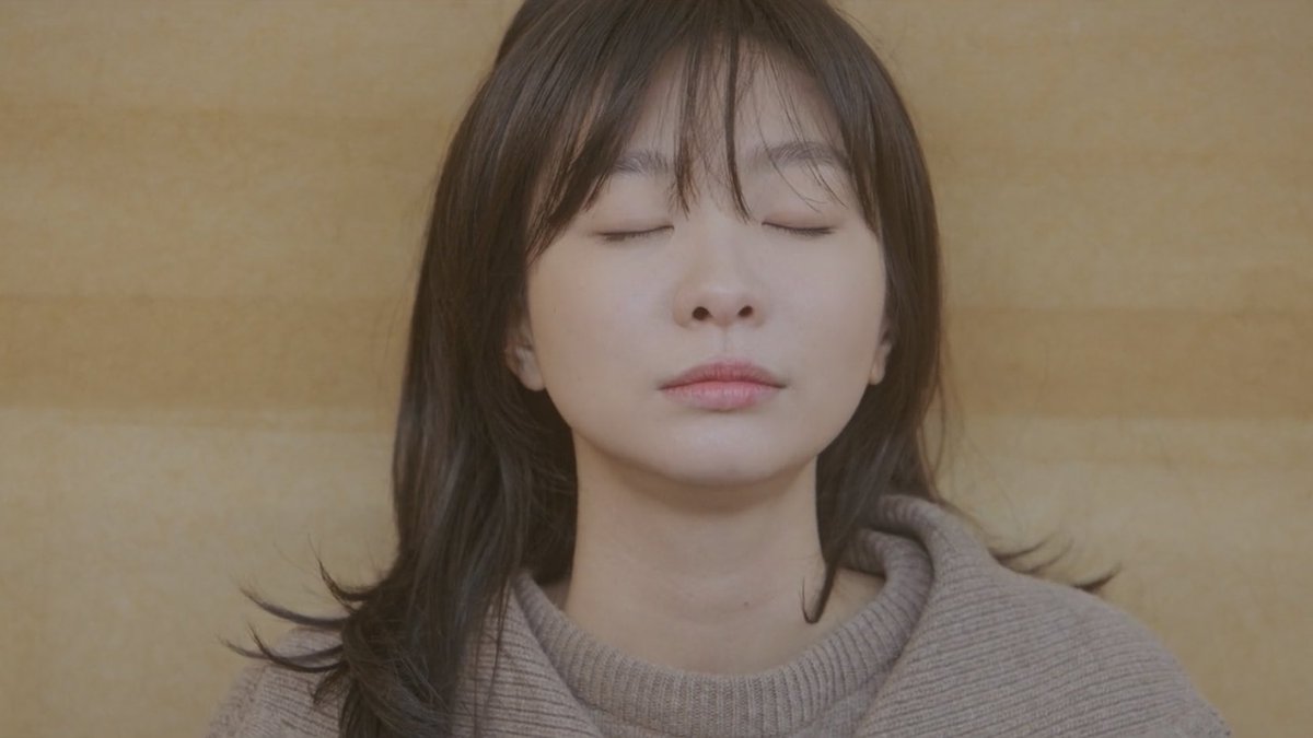 kimdamipics's tweet photo. the prettiest sleeper <3 https://t.co/g2fbrsxJ7r