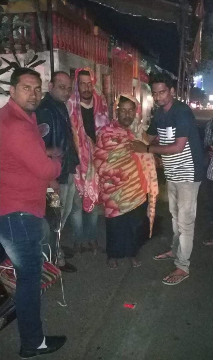 AnilreddyRoyal's tweet photo. #devarasanta21 
Last year we as a groups of friends collected some money and had donated the blankets to elderly people staying outside suffering with heavy cold in winters. This year also we would like to help more people with your support. @TheDeverakonda 
Rowdycode: RWM0S8WR https://t.co/eFmdOrUM7D