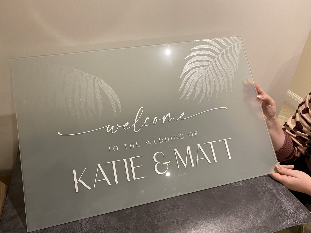 Katie Wells tweet media