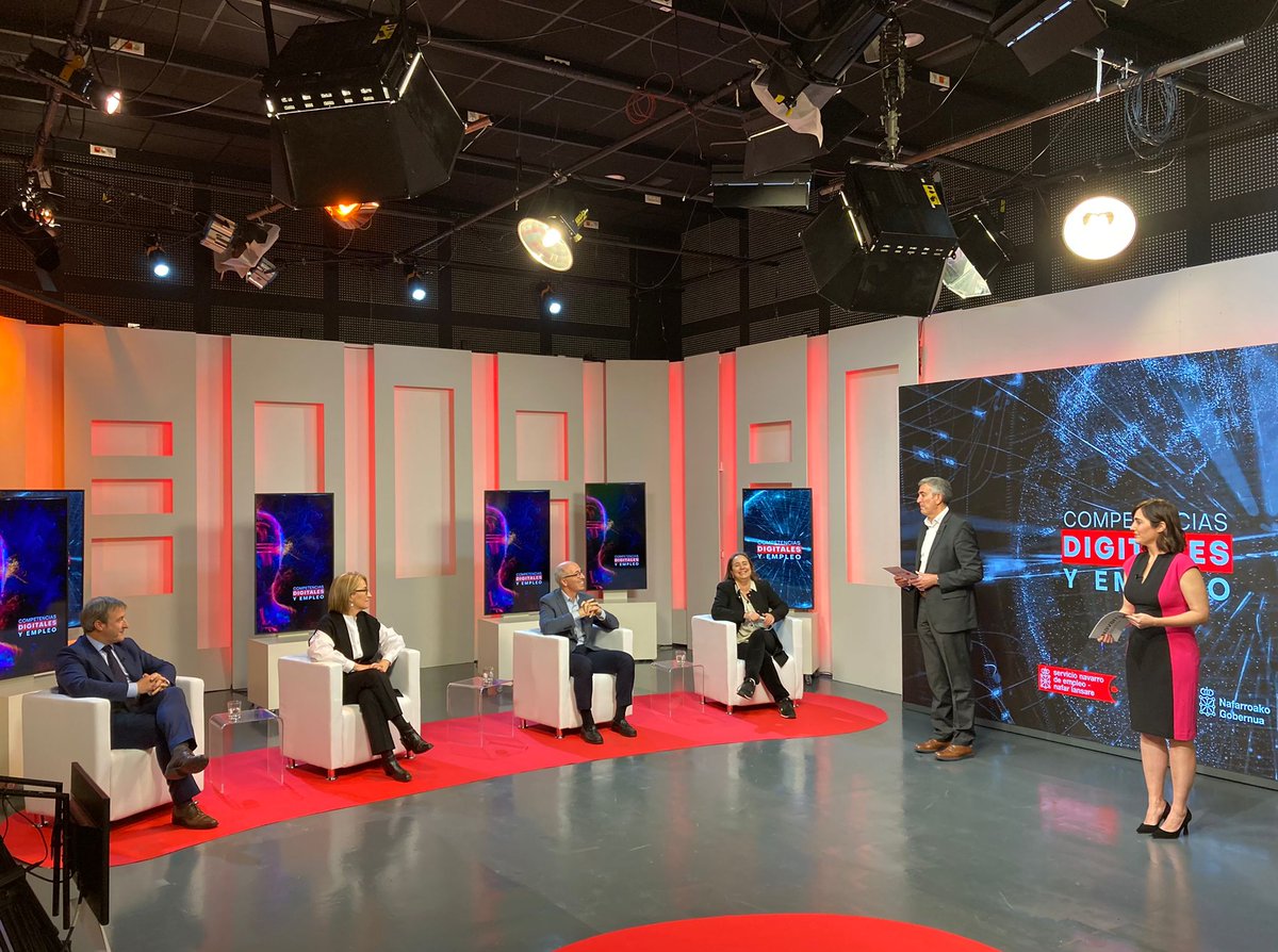 📺📺 No te pierdas hoy en <a href="/NavarraTV/">Navarra Televisión</a> la segunda parte del programa del SNE-NL Competencias digitales y #empleo 
📅 29 diciembre
🕤 21:40 horas

Participan <a href="/DasNano/">das-Nano</a> <a href="/adin_carlos/">Carlos Adin Sanz</a> <a href="/MarGoPa7/">Mar Gonzalez Paredes</a> <a href="/itracasa/">itracasa</a> <a href="/biko2/">Biko</a> <a href="/jiradiel/">javier iradiel</a> <a href="/CEN_Navarra/">CEN</a> <a href="/marietabeun/">Maria Beunza 🚀🌎</a> <a href="/Happen_Inn/">HappenInn</a> @EzcUrdanoz <a href="/AnelNavarra/">anel_navarra</a>